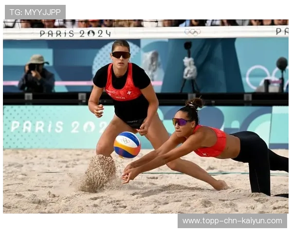 海外沙滩排球明星赛,浪花中的群英会,国外沙滩排球视频